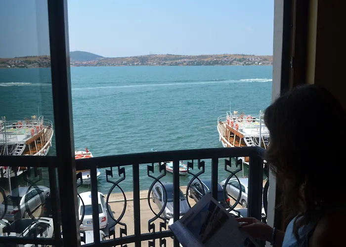 Ayvalik Palas Hotel Szálloda Ayvalı