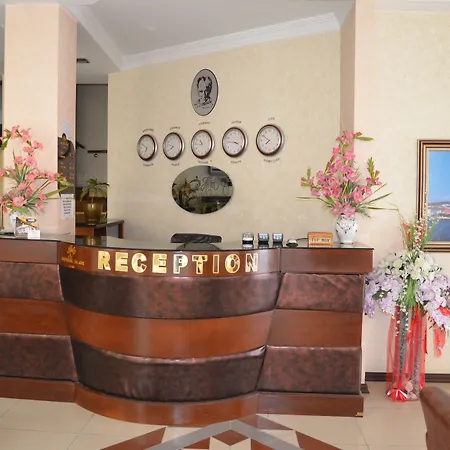 Ayvalik Palas Hotel ホテル 2*