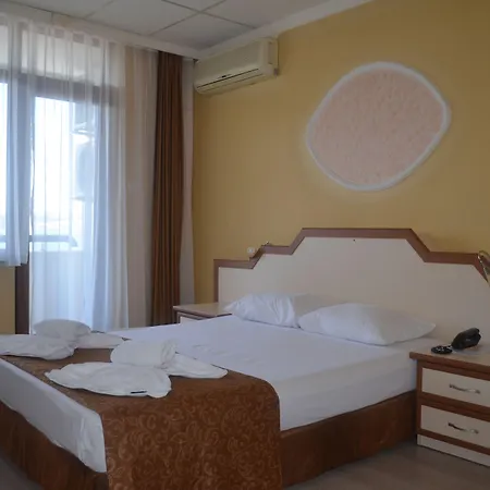 Ayvalik Palas Hotel 2* Айвалык