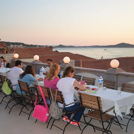 Ayvalik Palas Hotel