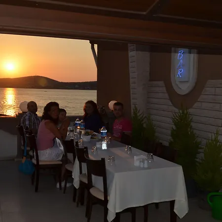 Ayvalik Palas Hotel 2* Ayvalı
