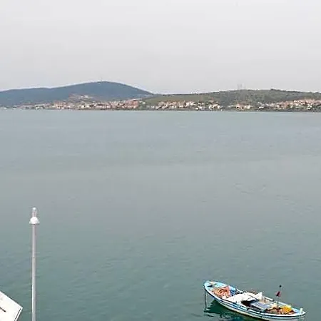 Отель Ayvalik Palas Hotel Айвалык