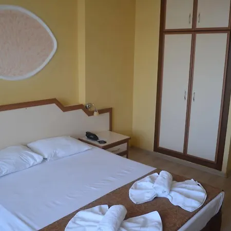 Отель Ayvalik Palas Hotel Айвалык