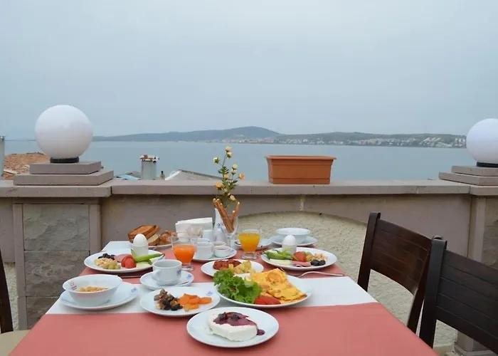 Ayvalik Palas Hotel Ayvalı